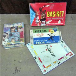 LOT OF VINTAGE GAMES
