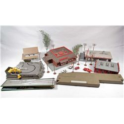 LOT OF TRAIN MODEL PARTS AND MINIATURE CARS