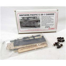 AMERICAN MODEL BUILDERS SOUTHERN PACIFIC CABOOSE C-30-1 IN ORIGINAL BOX