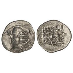 Dracma. - 57-38 a.C. - ORODES II. - PARTIA. - Anv.: Busto barbado a izquierda, delante estrella, det