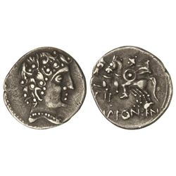 Denario. - ICALCUNSCEN. - Anv.: Cabeza masculina a derecha. Rev.: Jinete con rodela y clámide a izqu