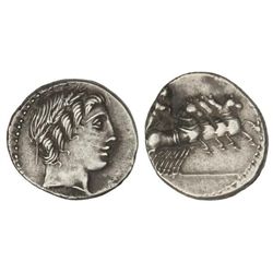 Denario. - 86 a.C. - ANÓNIMO-226. - Anv.: Cabeza laureada de Apolo, Vejovis a derecha, debajo haz de