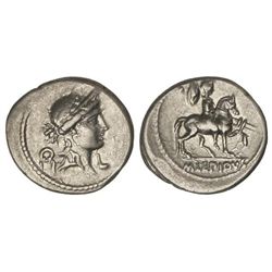 Denario. - 61 a.C. - AEMILIA-20. - M. Aemilius Lepidus. - Anv.: Cabeza diademada de Roma a derecha,