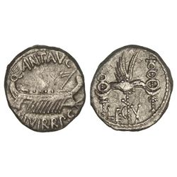 Denario. - Acuñada el 32-31 a.C. - MARCO ANTONIO. - Anv.: ANT. AVG. III VIR. R. P. C. Galera pretori