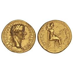 Áureo. - Acuñada el 14 a 17 d.C. - TIBERIO. - LUGDUNUM. - Anv.: TI. CAESAR DIVI AVG. F. AVGVSTVS. Bu