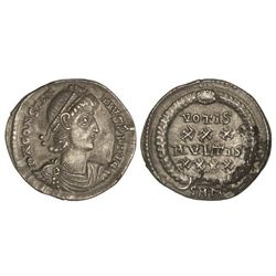 Silicua. - Acuñada el 353-355 d.C. - CONSTANCIO II. - NICOMEDIA. - Anv.: D. N. CONSTANTVS P. F. AVG.