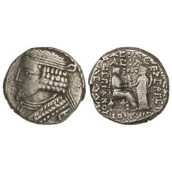Tetradracma. - 38-32 a.C. - PHRAATES IV. - PARTIA. - Anv.: Busto de Phraates a izquierda. Rev.: Rey