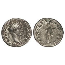 Denario. - Acuñada el 98-99 d.C. - TRAJANO. - Anv.: IMP. CAES. NERVA TRAIAN. AVG. GERM. Cabeza laure
