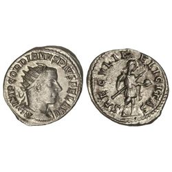 Antoniniano. - Acuñada el 242-244 d.C. - GORDIANO III. - Rev.: SAECVLI FELICITAS. Gordiano en pie a