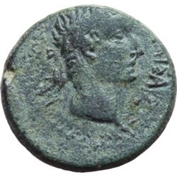 Tiberio (14-37) e Livia. AE 23mm. Thessalonica, Macedonia.