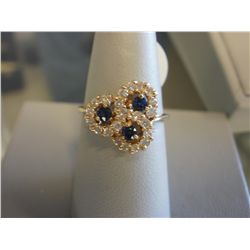 1CT Diamond and Sapphire Clover-leaf Ring, 14K Gold Band