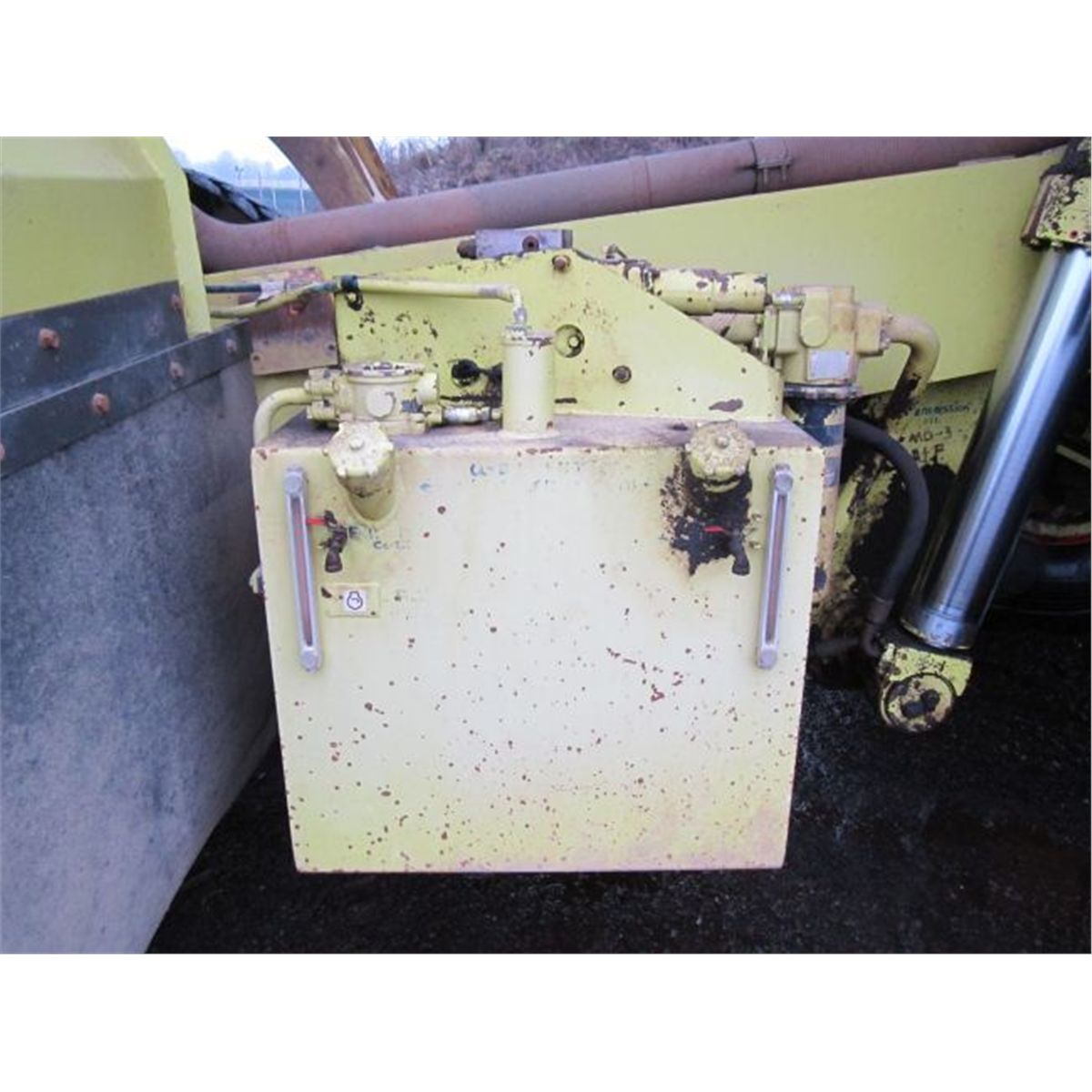 1997 Euclid R40 Rock Truck