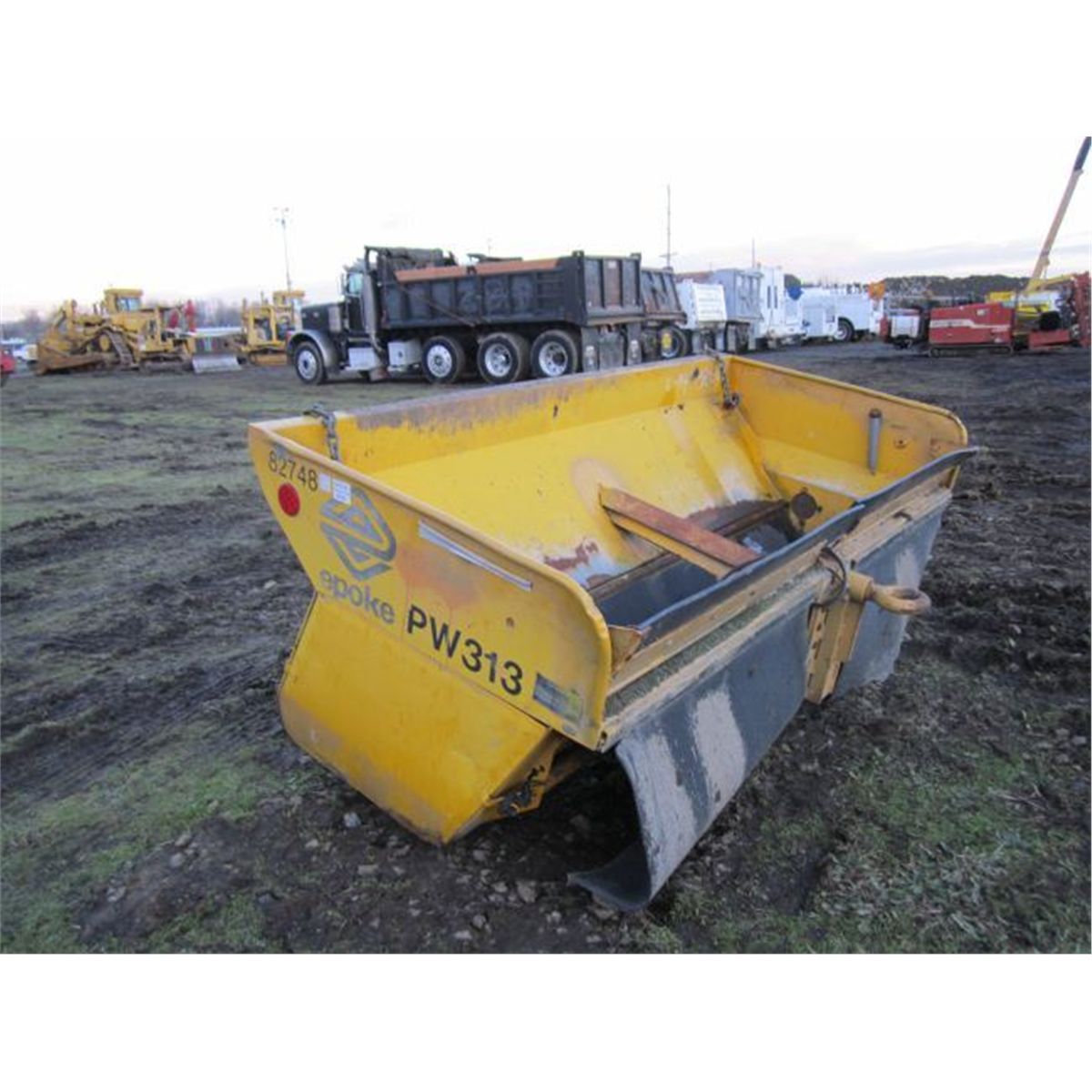 Epoke TKG12 Towable Salt/Sand Spreader