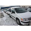 Image 2 : 2004 WHITE CHEVROLET VENTURE VAN 84,053KM GAS