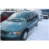 Image 1 : 1998 BLUE PLYMOTH GRAND VOYAGER SE 4 DOOR VAN