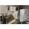Image 1 : LARGE LOT OF WHITE FLOATING DISPLAY SYSTEM