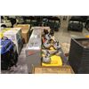 Image 1 : GLASS LIFTERS AND LADDER BASE MATE