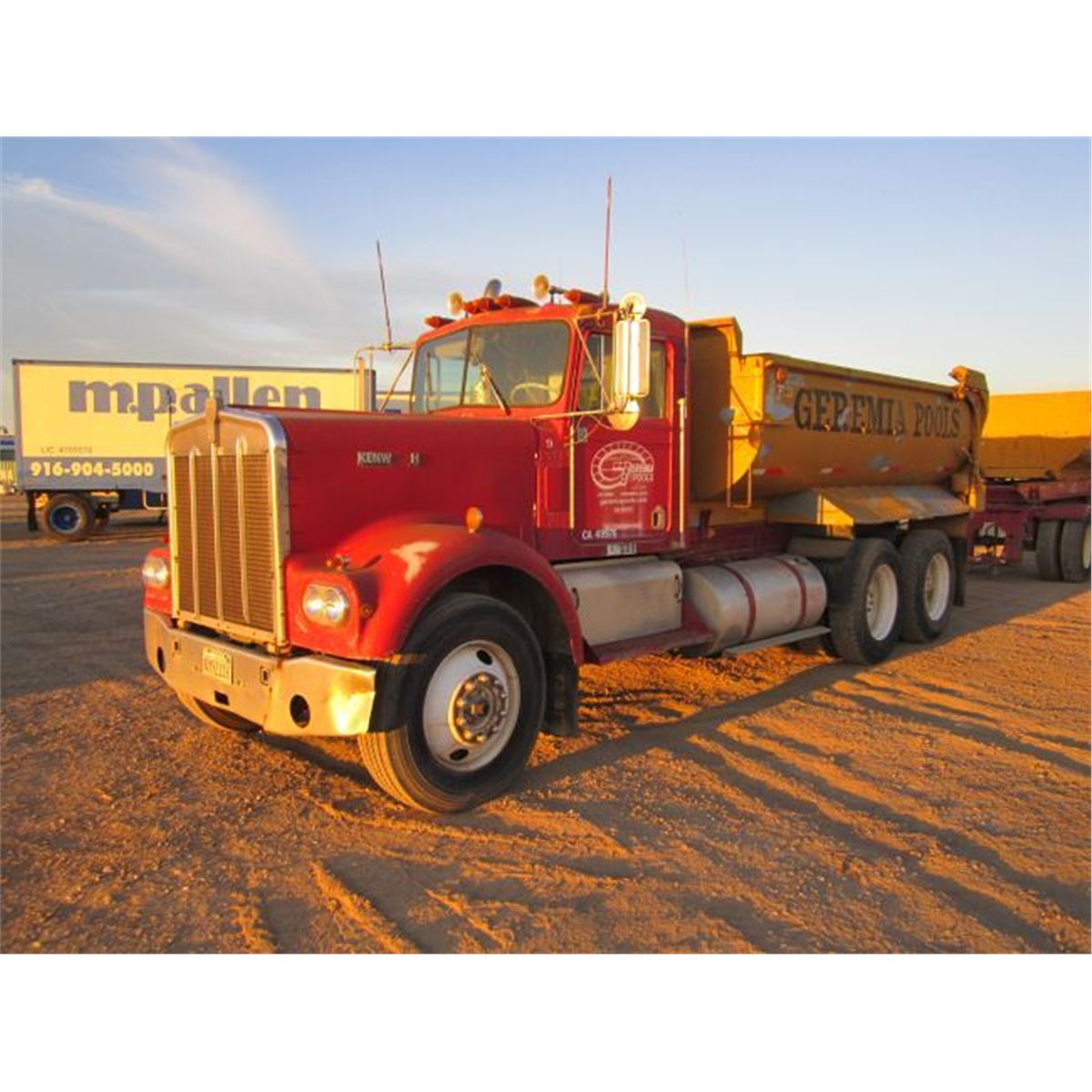 1981 Kenworth W900 T/A Transfer Dump Truck