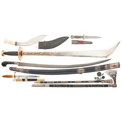 Grouping of Edged Weapons