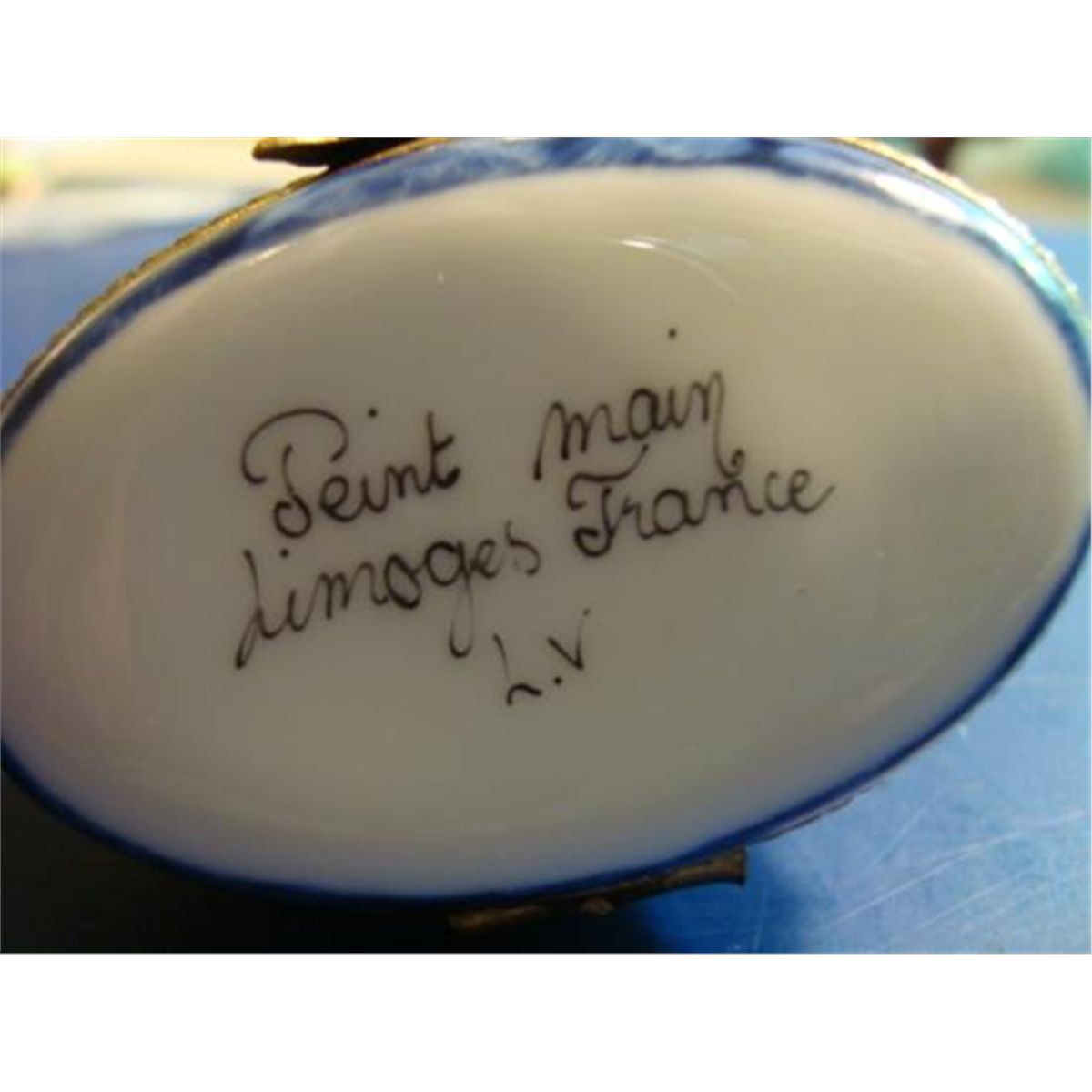 Authentic handpainted porcelain poodle Limoges box