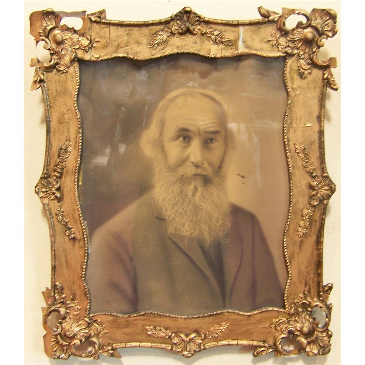 Portrait In Frame Ornate Victorian Frame w/ Antique Photograph Portrait.