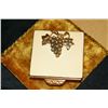 Image 1 : Grape Inlaid Makeup Compact