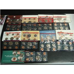 1984 TO 1995 MINT SETS INCL, 12 SETS W/ALL THE P&D COINS FOR THESE YEARS