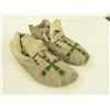 Image 2 : Beaded Beaded Moccasins