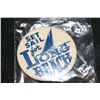 Image 1 : Vintage Long Beach Button