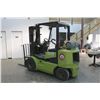 Image 2 : CLARK 4600LB 3 STAGE PROPANE FORKLIFT