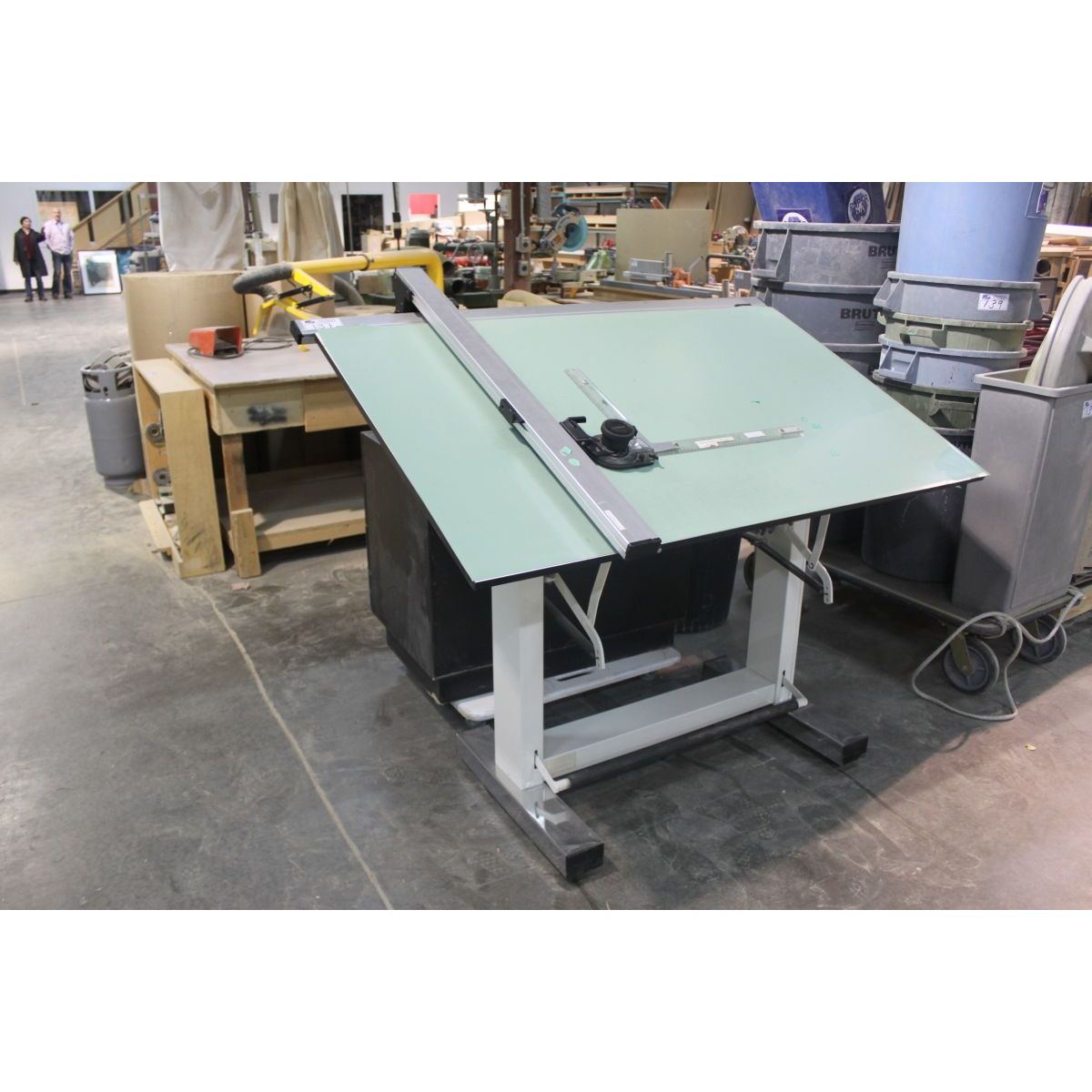 Tech Draw Table TECH-MASTER ADJUSTABLE DRAFTING TABLE