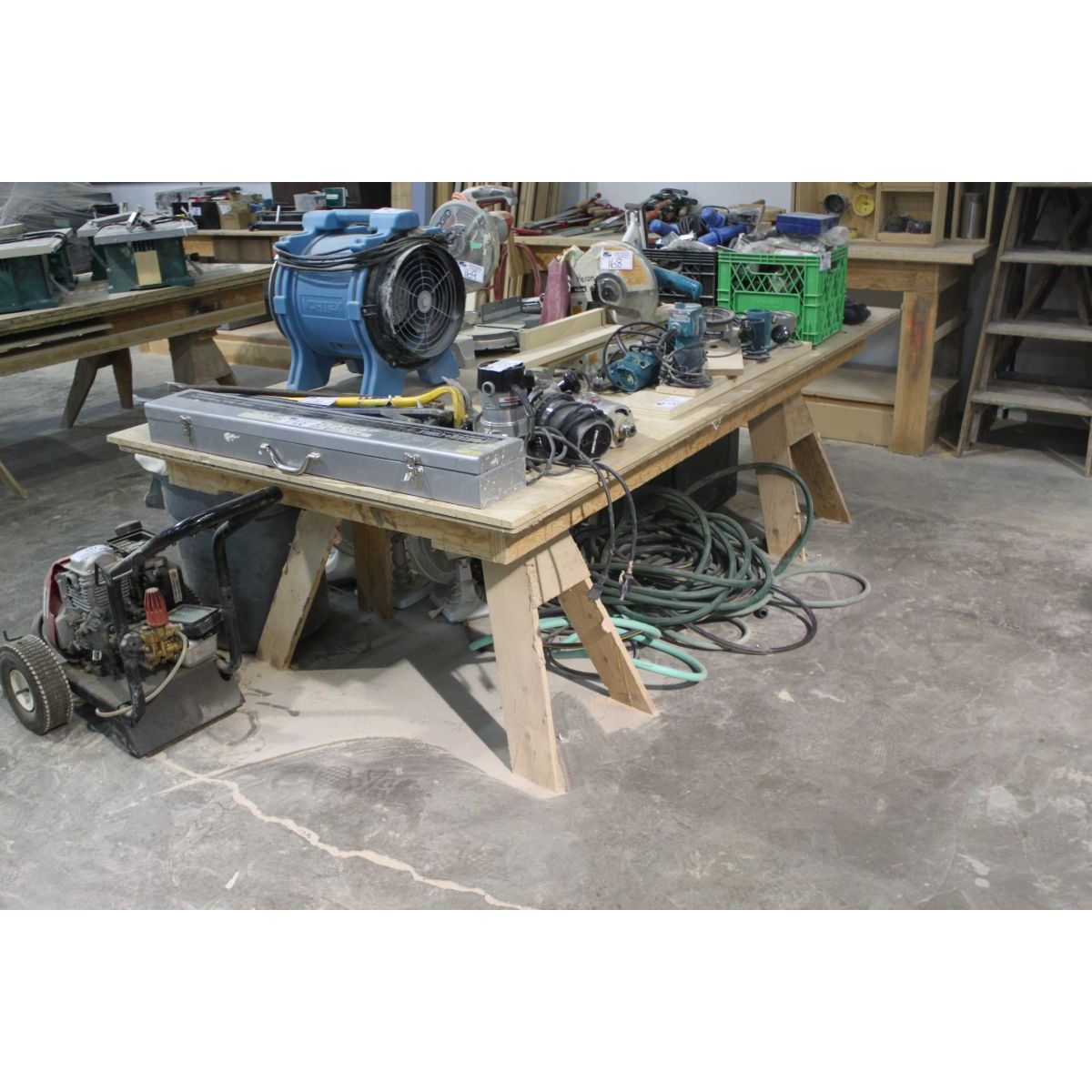 3 PORTABLE WORK TABLES & VISE