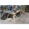 Image 2 : 3 PORTABLE WORK TABLES & VISE