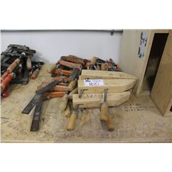 LOT OF WOOD CLAMPS