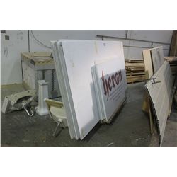 CONTENTS OF MOBILE CART