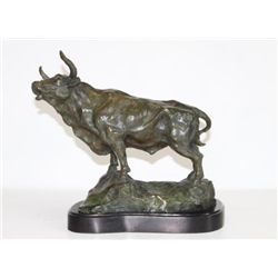 Majestic Bronze Sculpture Taurus Bull Fighter