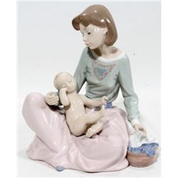 LLADRO FIGURE ~ DRESSING THE BOY ~