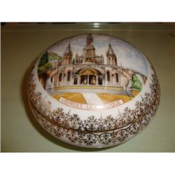 Authentic French porcelain Limoges box Mid 1900's