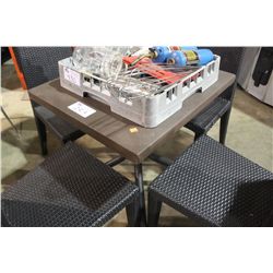 28'X24'  VINYL COVERED RESTAURANT TABLE