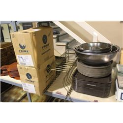 LOT OF BAKING PANS, TRAYS & BOWLS