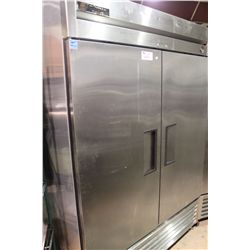 TRUE STAINLESS STEEL DOUBLE DOOR UPRIGHT COOOLER