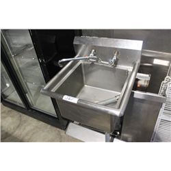 STAINLESS STEEL SINK & PARTS