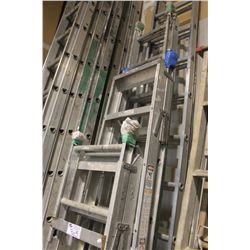 LOT OF ALLUMINUM EXTENTION LADDER