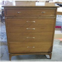Vintage 4 Drawer Maple Dresser .