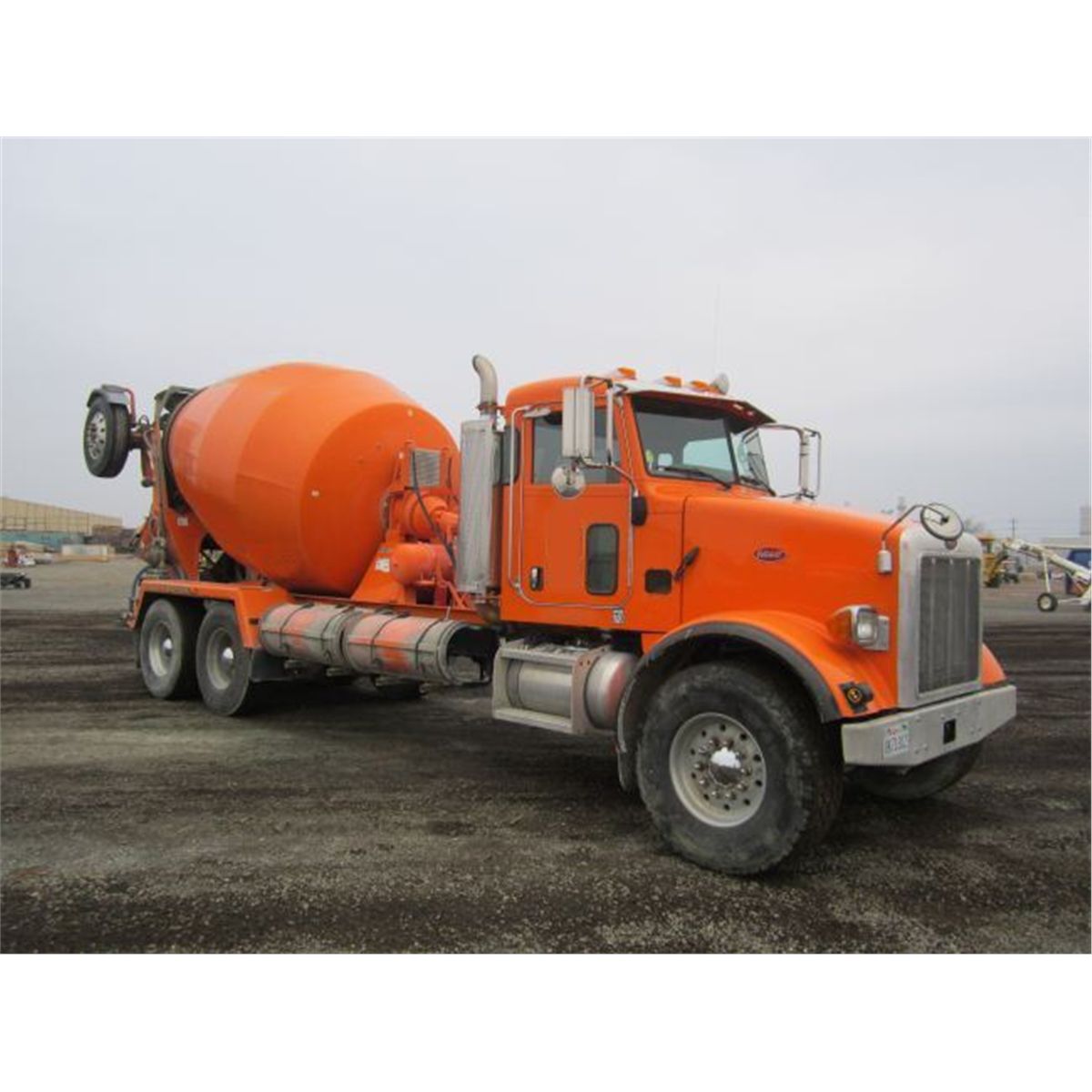 2007 Peterbilt 357 T/A Mixer Truck