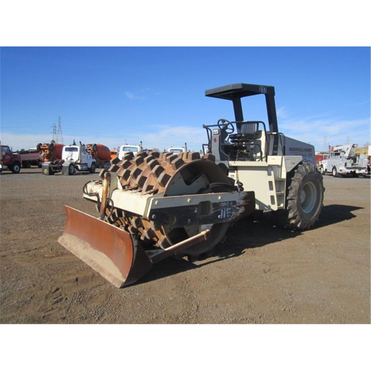 1998 IngersollRand SD115F Sheepsfoot Compactor