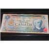 Image 1 : cinq 5 dollars canada