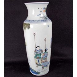 CHINESE PORCELAIN VASE
