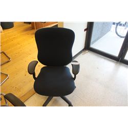 BLUE MULTILEVER TASK CHAIR