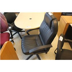 BLACK TUFTED HIGH BACK EXECUTIVE CHAIR